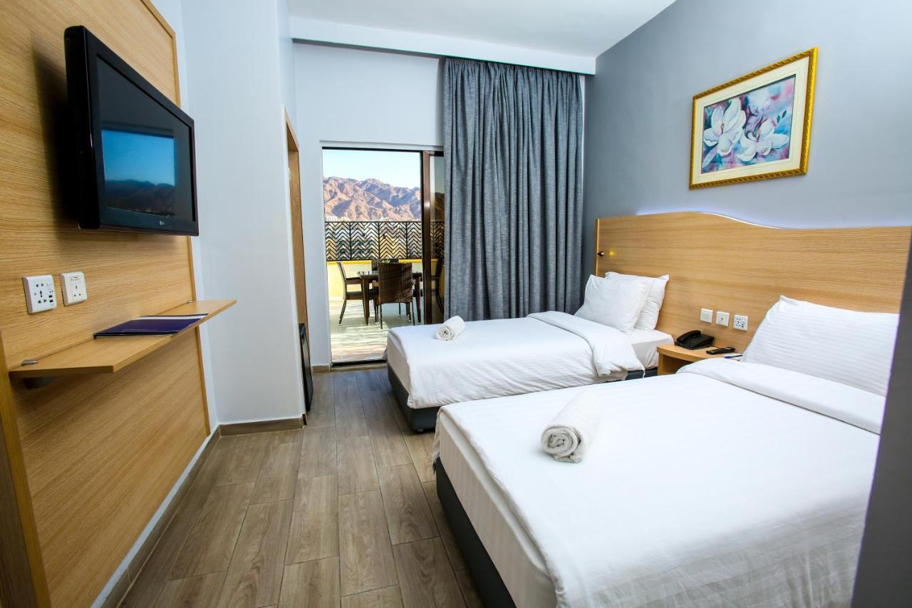 Golden Tulip Aqaba Hotell Exteriör bild
