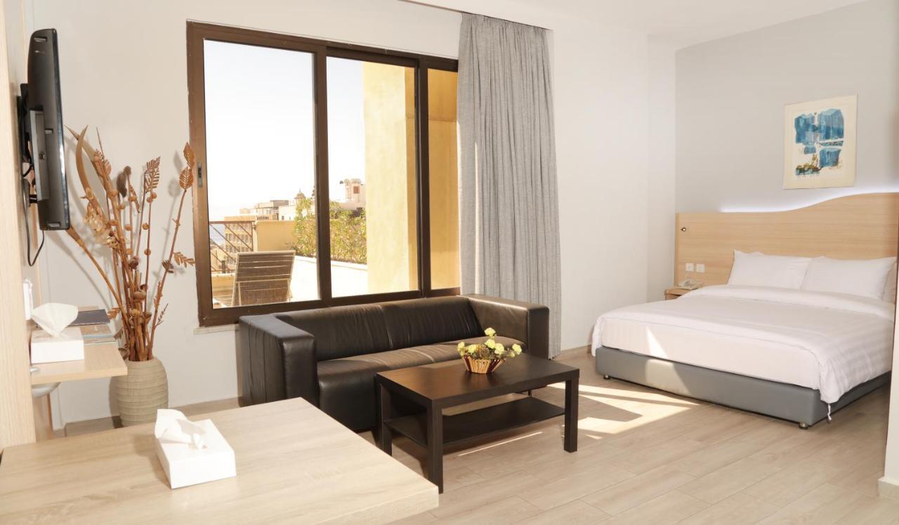 Golden Tulip Aqaba Hotell Exteriör bild