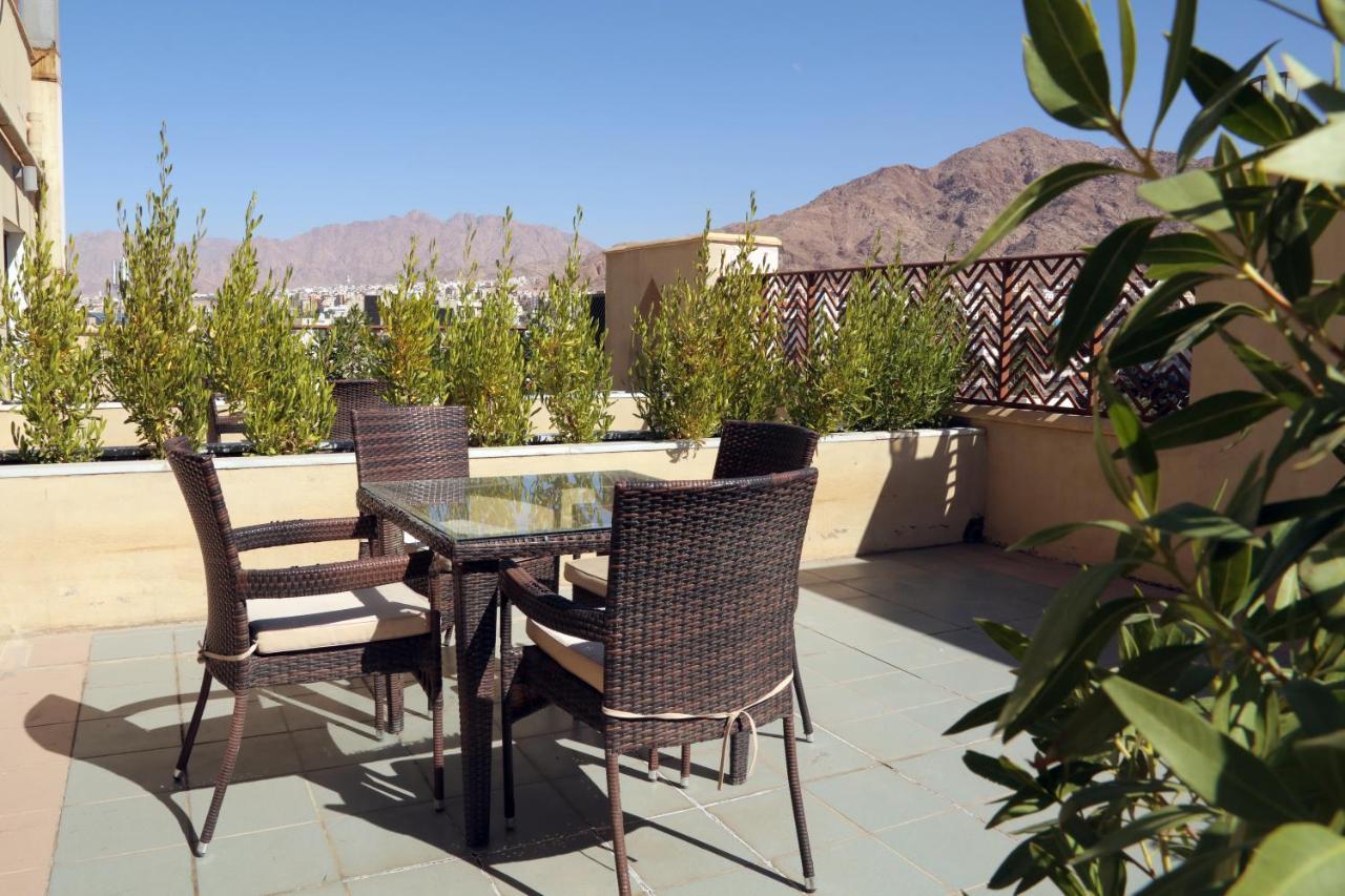 Golden Tulip Aqaba Hotell Exteriör bild